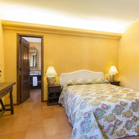 فيلة Sleeps 8 Pool Air Con Wifi *