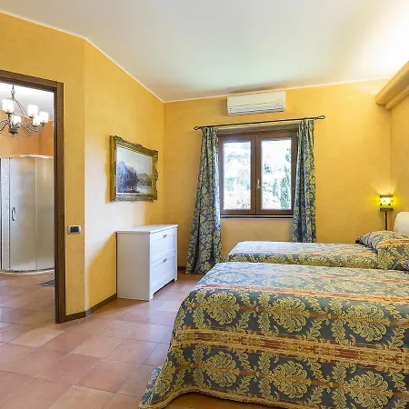 Sleeps 8 Pool Air Con Wifi *