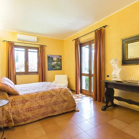 فيلة Sleeps 8 Pool Air Con Wifi
