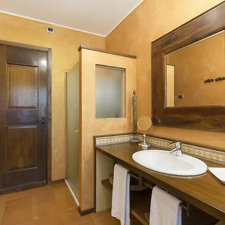Sleeps 8 Pool Air Con Wifi * لسا