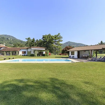Sleeps 8 Pool Air Con Wifi فيلة لسا